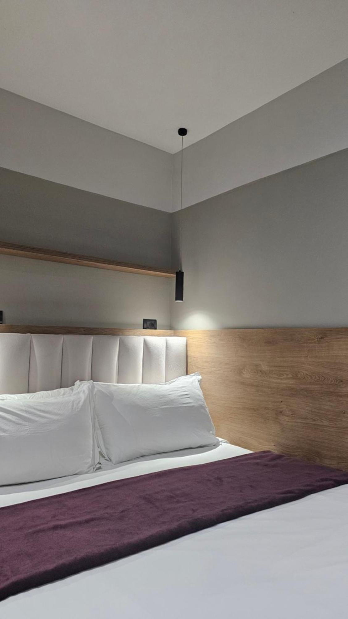 Tam Serviced Studio Apartments Next To Blloku Tiranë Ngoại thất bức ảnh