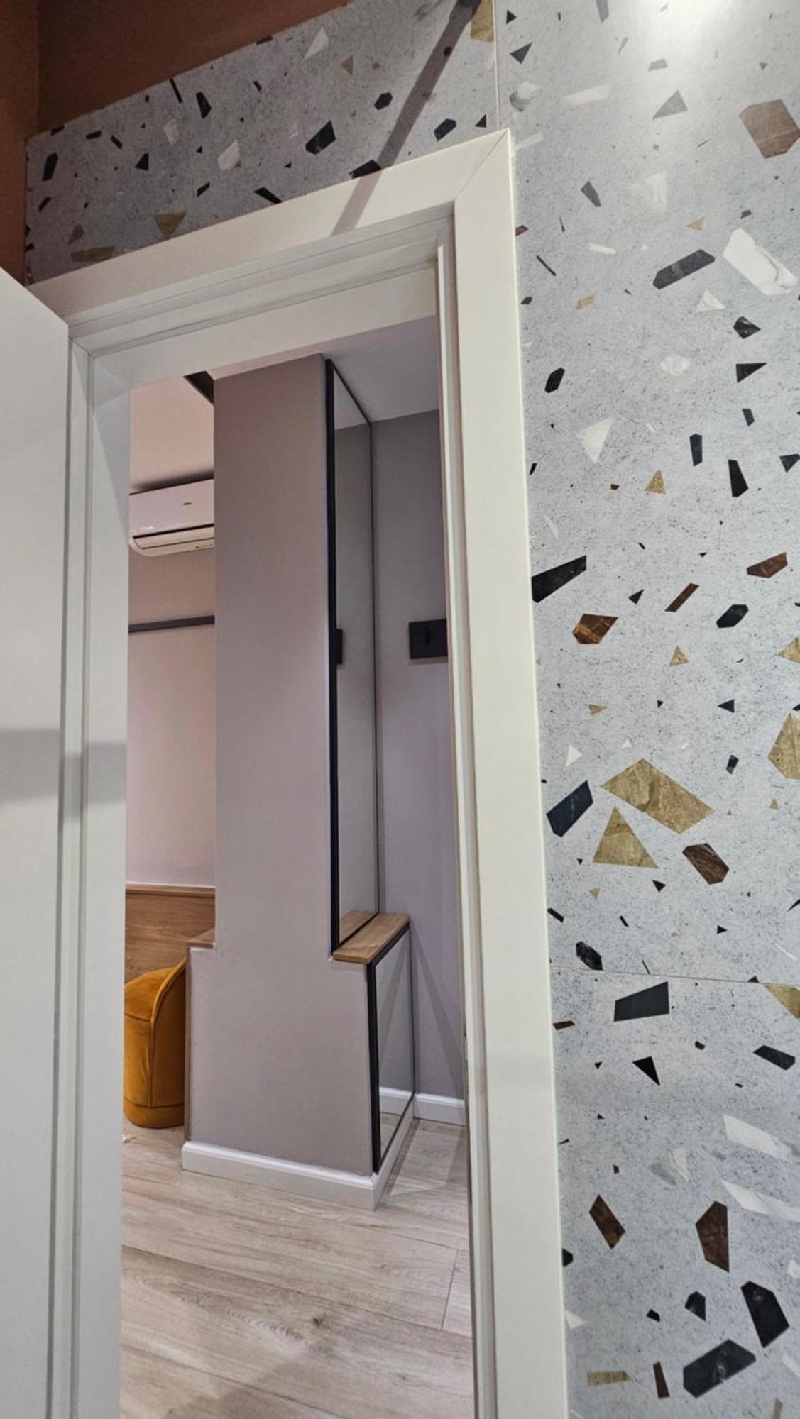 Tam Serviced Studio Apartments Next To Blloku Tiranë Ngoại thất bức ảnh