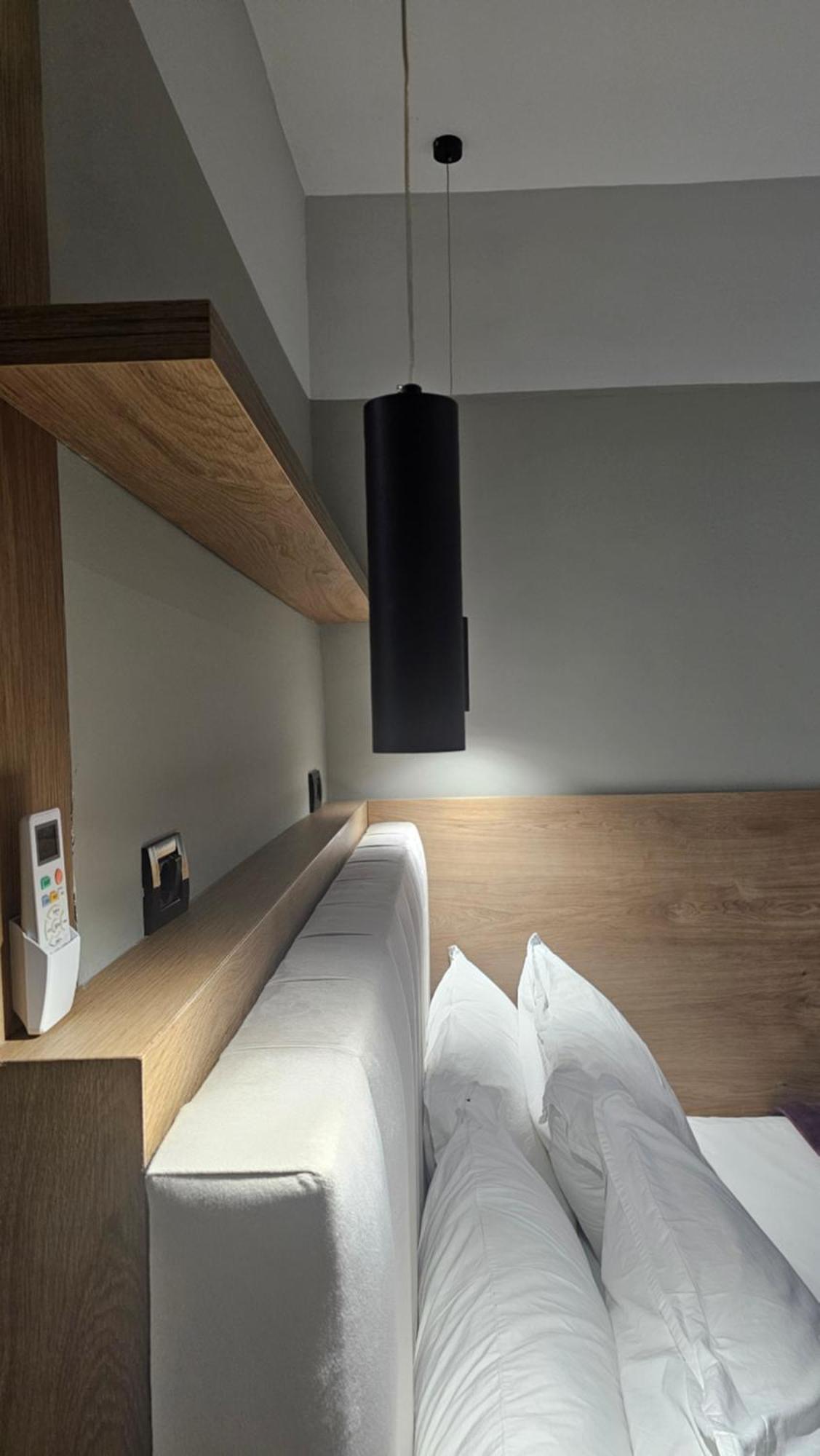 Tam Serviced Studio Apartments Next To Blloku Tiranë Ngoại thất bức ảnh