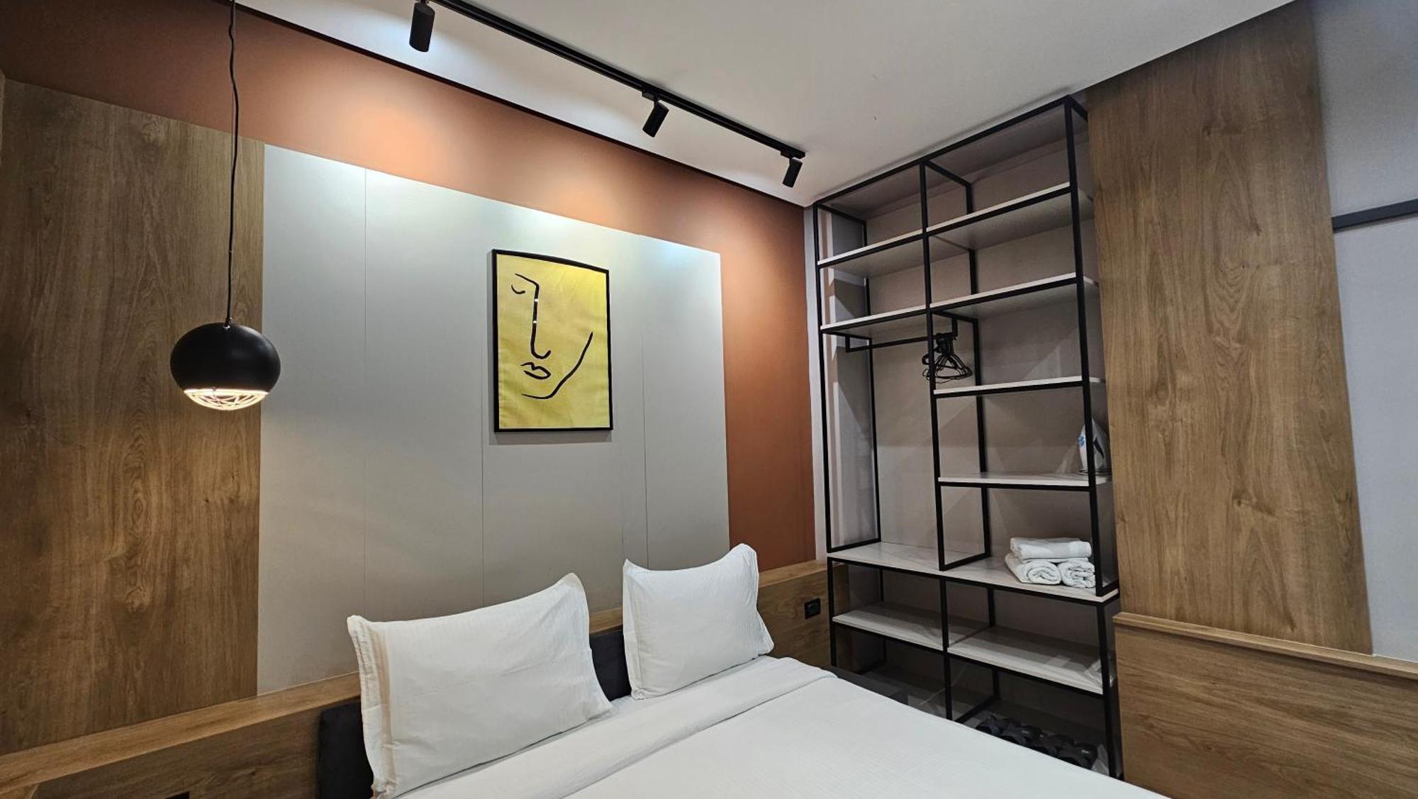 Tam Serviced Studio Apartments Next To Blloku Tiranë Ngoại thất bức ảnh
