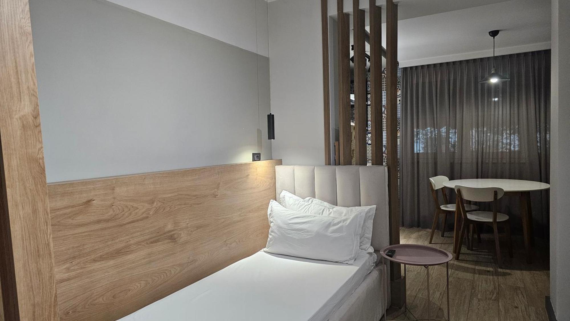 Tam Serviced Studio Apartments Next To Blloku Tiranë Ngoại thất bức ảnh