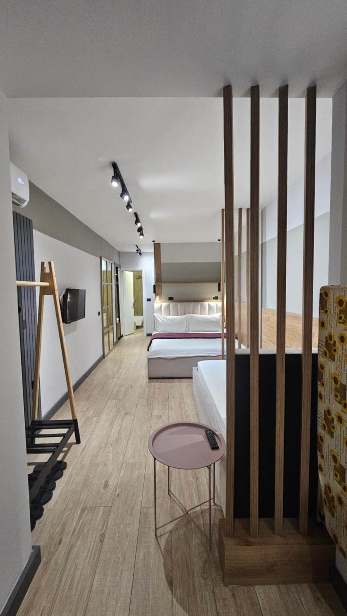 Tam Serviced Studio Apartments Next To Blloku Tiranë Ngoại thất bức ảnh