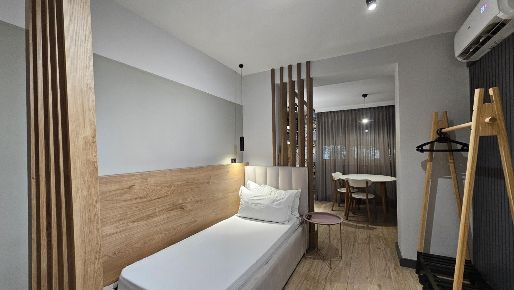 Tam Serviced Studio Apartments Next To Blloku Tiranë Ngoại thất bức ảnh