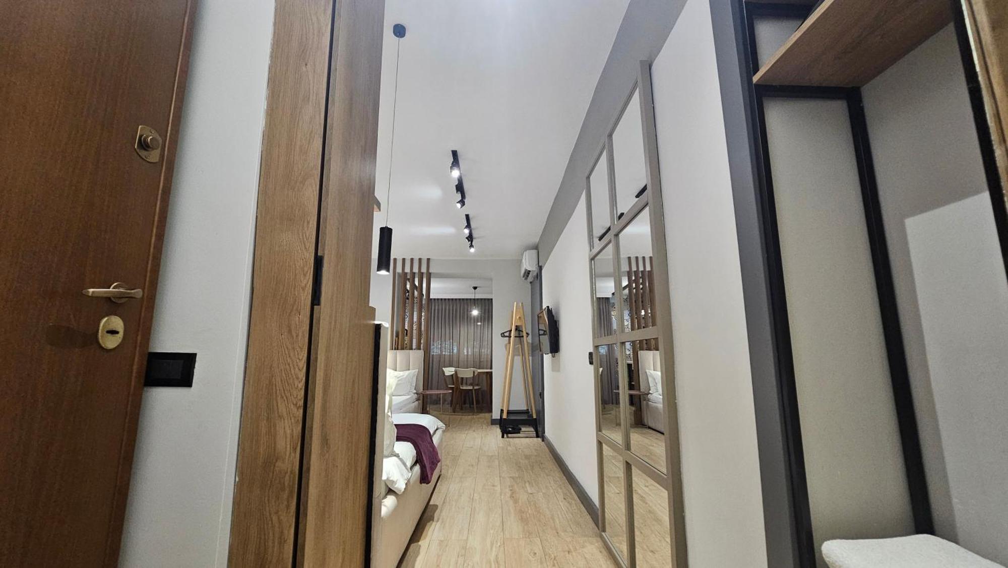 Tam Serviced Studio Apartments Next To Blloku Tiranë Ngoại thất bức ảnh