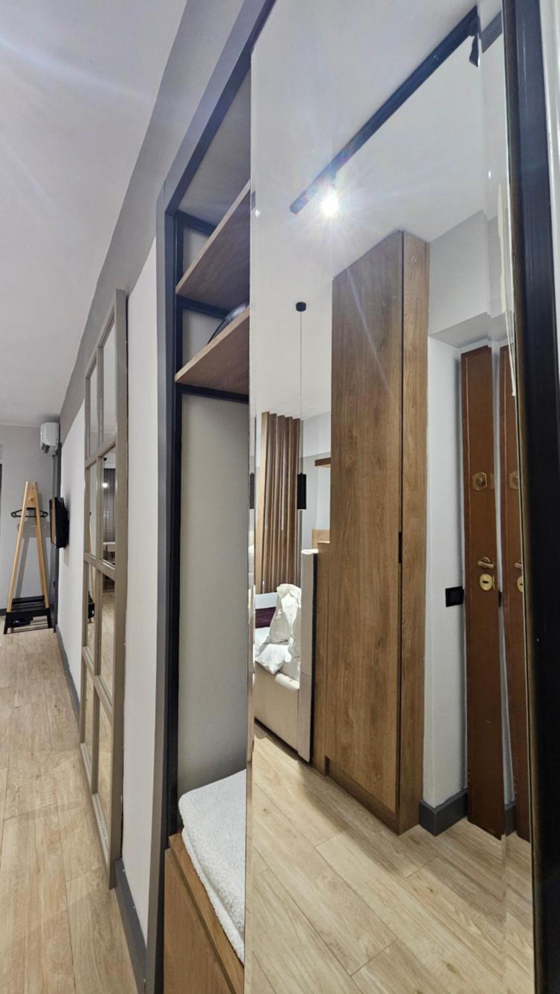 Tam Serviced Studio Apartments Next To Blloku Tiranë Ngoại thất bức ảnh